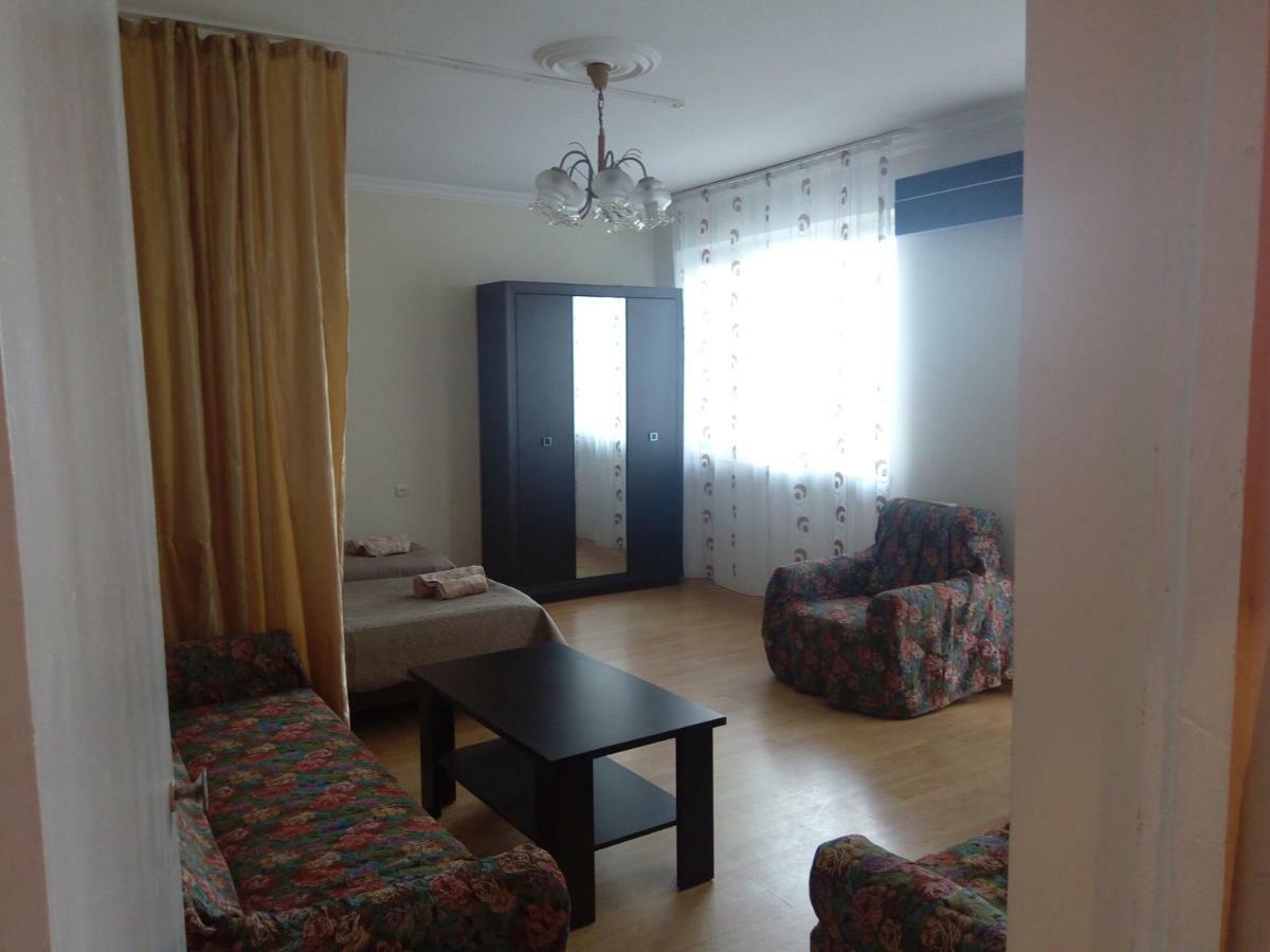 Apartment Khimshiashvili 9 Batumi Eksteriør billede