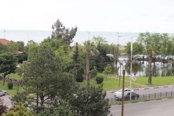 Apartment Khimshiashvili 9 Batumi Eksteriør billede