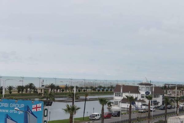 Apartment Khimshiashvili 9 Batumi Eksteriør billede